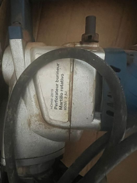 Ferramenta em óptimo estado