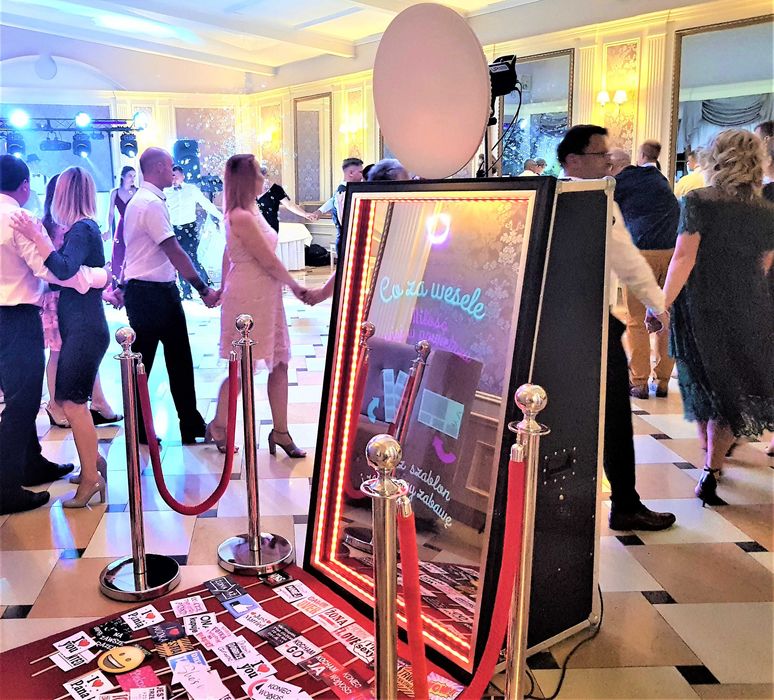 Fotolustro Fotobudka Imprezowe Zwierciadło