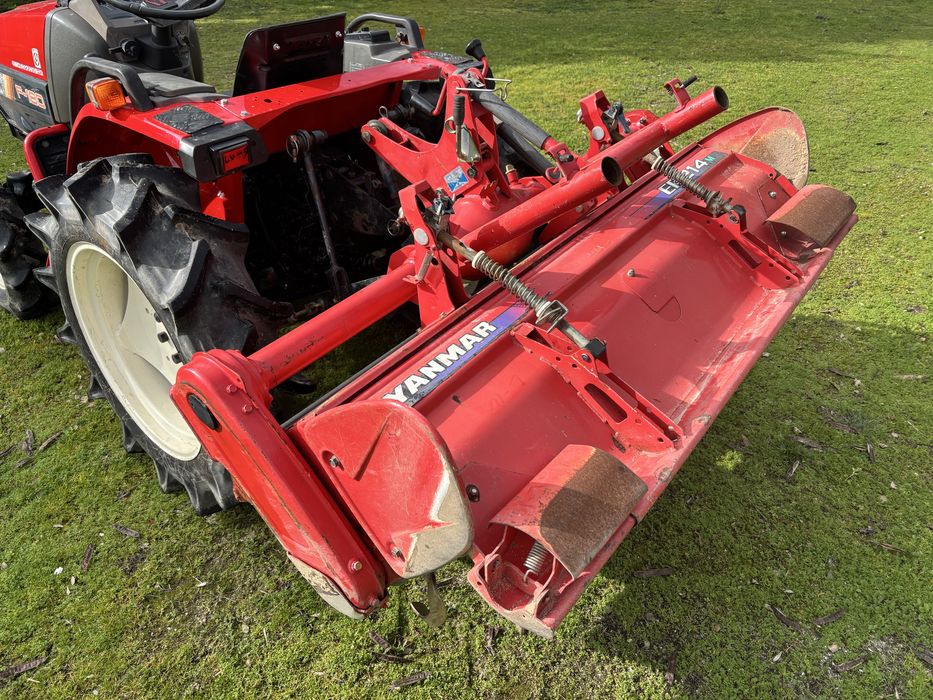 Trator Yanmar F180 - 4wd - com alfaias