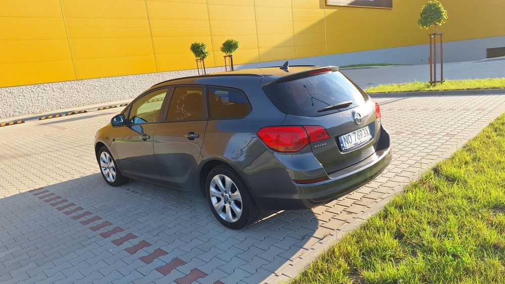 Opel Astra J Cosmo 2010