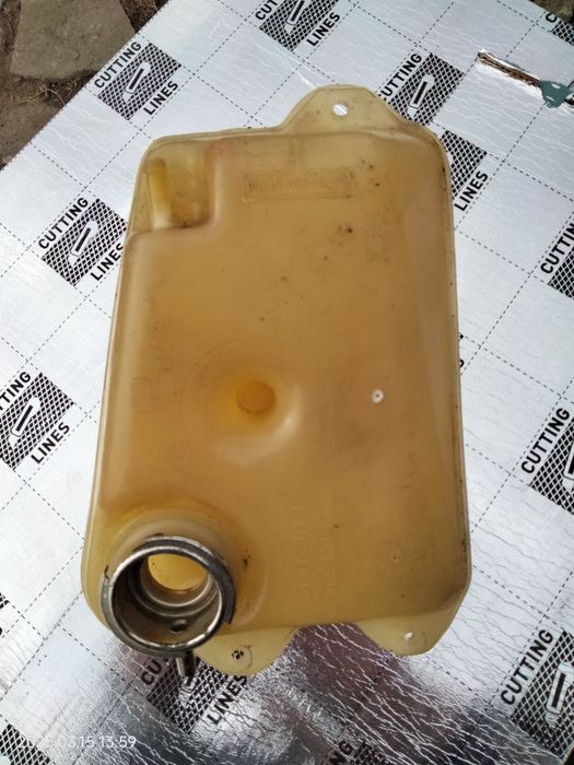 Бачок разширительный Мерседес Бенц 116 500 02 49