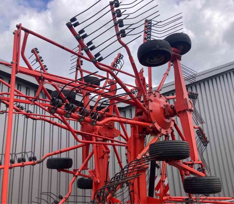 Zgrabiarka dwugwiazdowa kuhn 7501 Lely 915