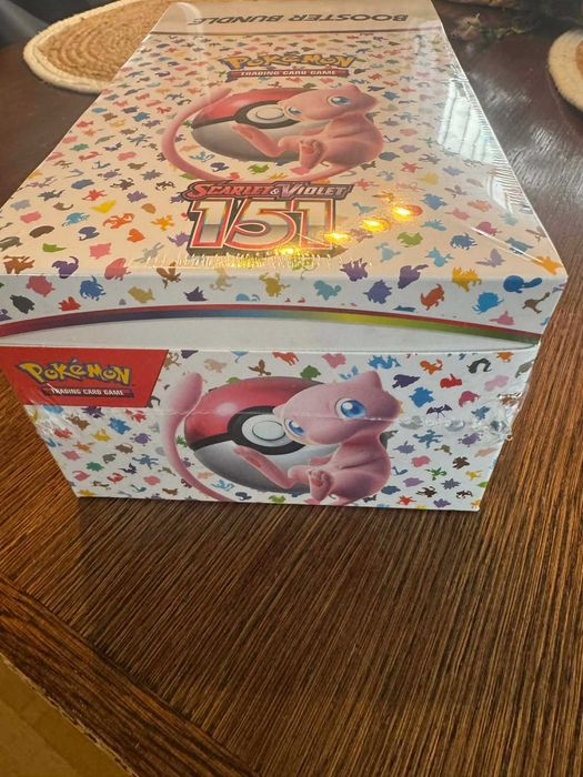 Pokemon TCG Scarlet & Violet 151 - Booster Bundle Display Case