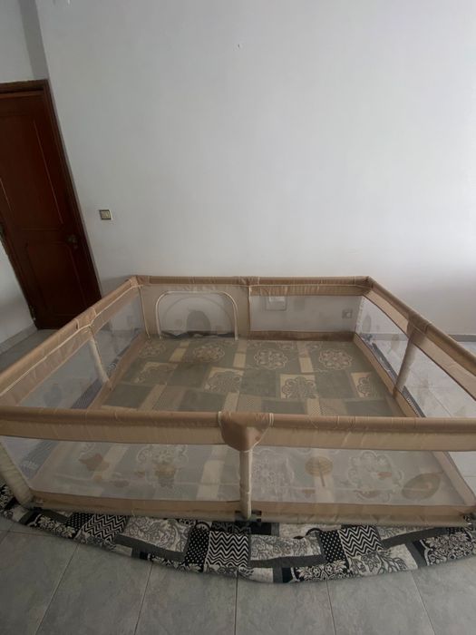 Parque Infantil / Cercadinho para Bebê Grande Dobrável - Bege com Tela Mosquiteiro