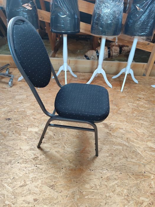 Krzesła bankietowe 30 sztuk