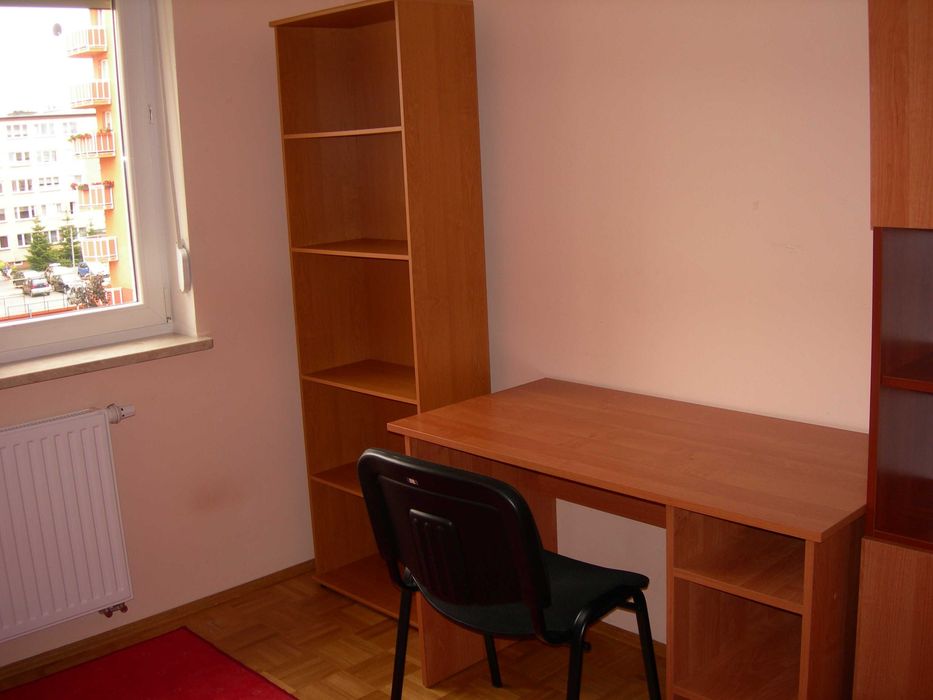 Wynajmę niepalącej studentce dziennej jednoosobowy pokój w dwupokojowym mieszkaniu studenckim o wysokim standardzie w pobliżu UMK