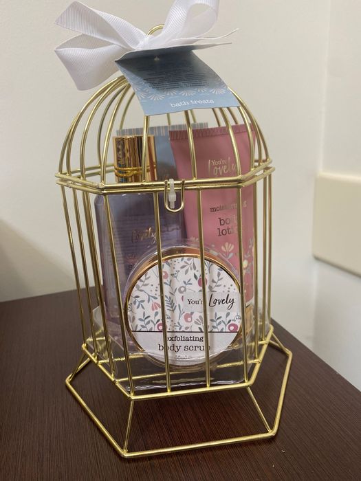 Подарочный набор косметики для тела