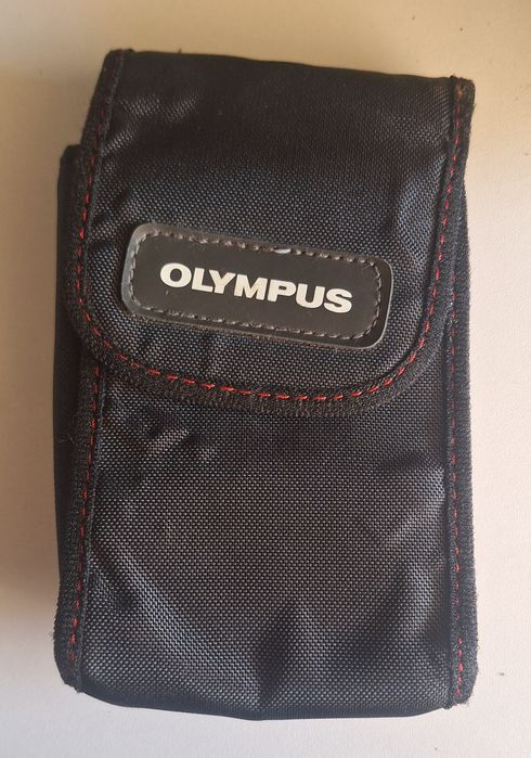 Câmera Olympus D-700 com bolsa - Sem carregador