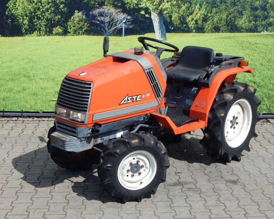Wynajem Minitrakor/Ciągnik ogrodowy/Kubota Aste A-17/ 350PLN/Doba