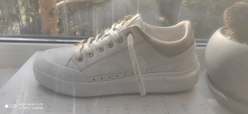 Продам кеди Geox, 38 розмір в ідеальному стані
