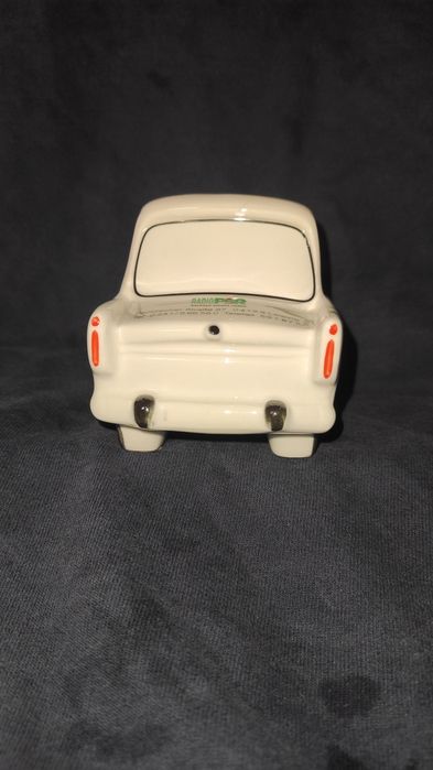 Porcelanowy Trabant PSR, Trabi PSR, skarbonka