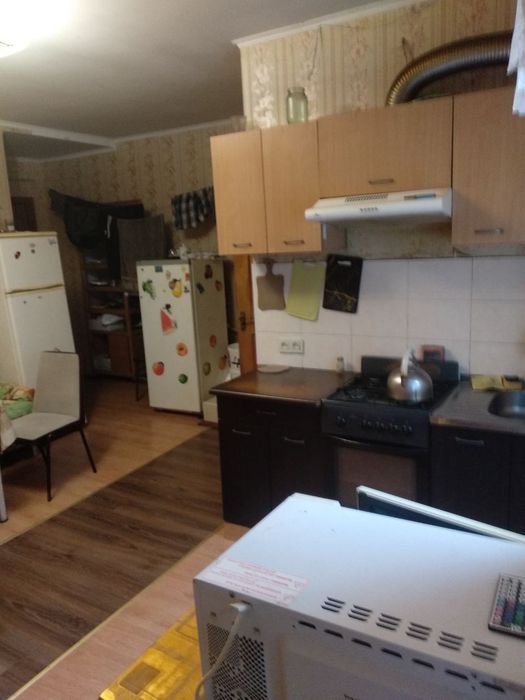 Здається кімната здається кімната, житло