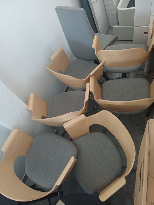 Mesa de jantar com 4 cadeiras