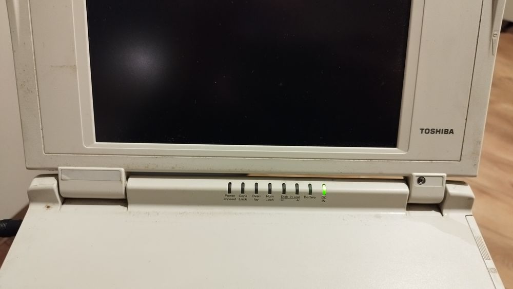 Laptop Toshiba T1910