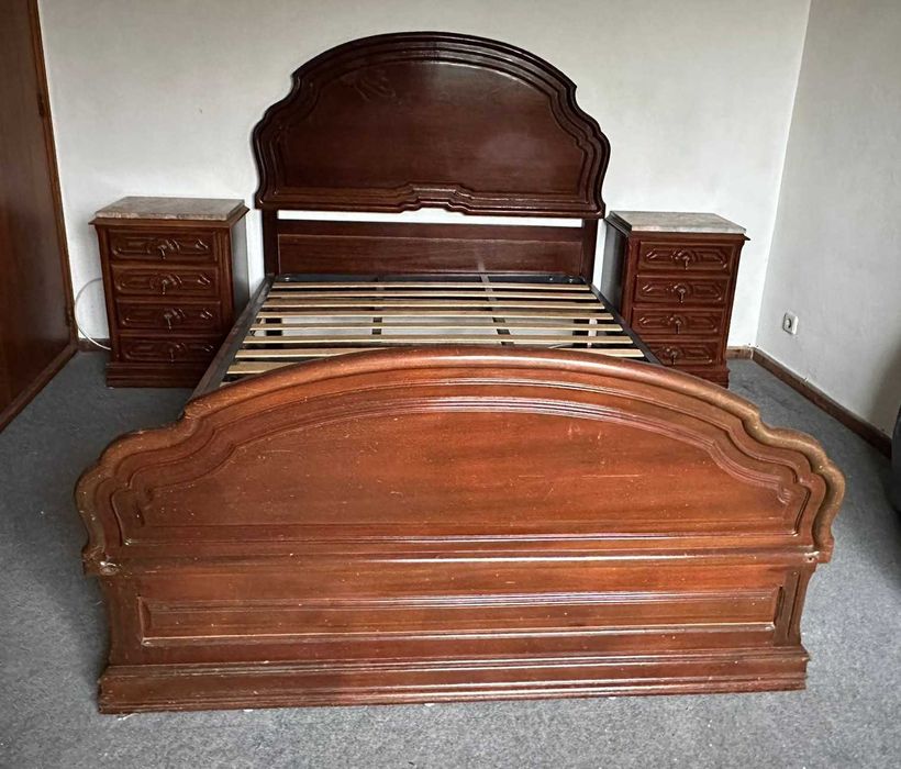Quarto de casal em madeira