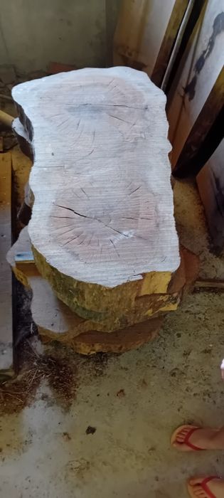 Pranchas de madeira de sobreiro para fazer mesas