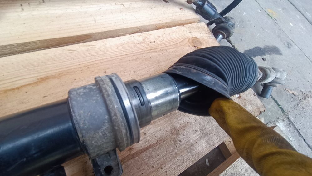 Рульова рейка Passat B 5 Audi A4 пассат Б5 Аудіо А4 8D1422072Q
