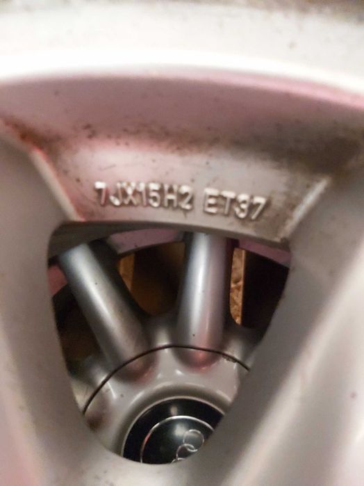 Komplet kół Audi 80 B4