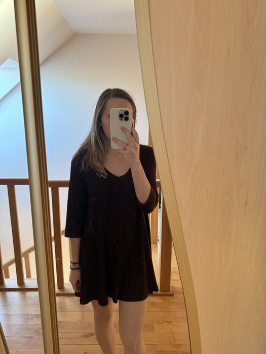 Burgundowa sukienka Reserved