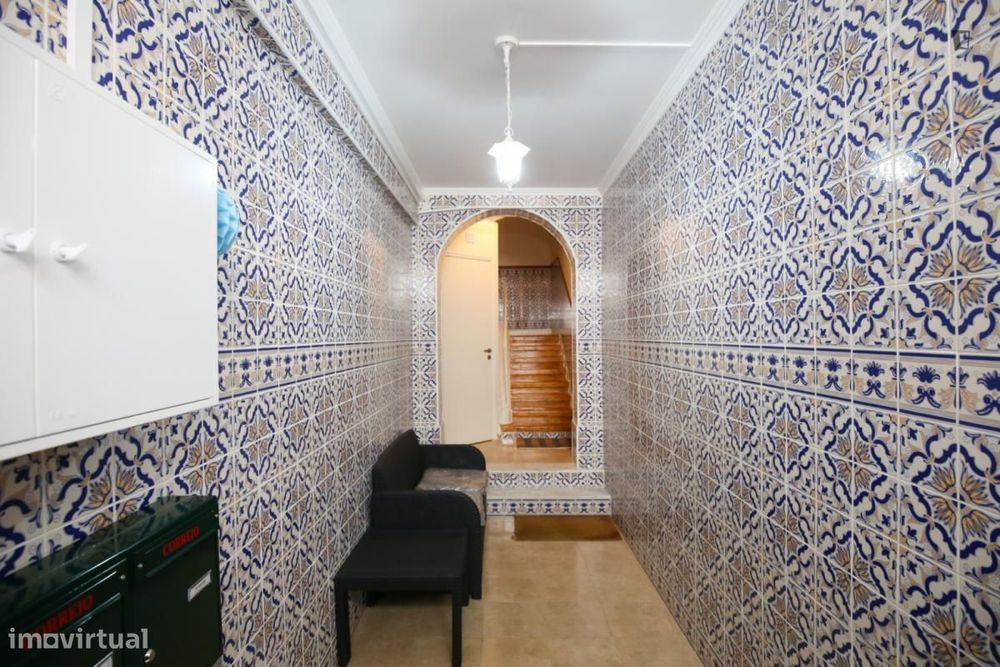 Quarto - localizado em São Bento Lisbon