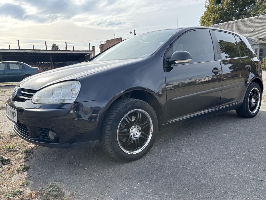 VW Golf 5 2006 рік 1.6MPI . Автоматична коробка передач.
