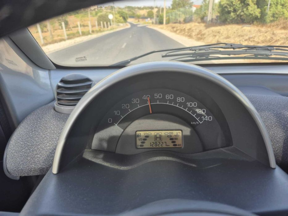 Vendo SMART FORTWO COUPÉ em Excelente estado de Conservação