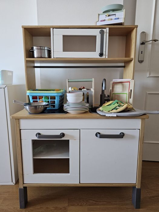 Cozinha IKEA brincar com assessorios