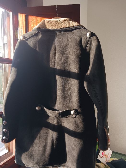 Casaco muito quente,pele genuína t.36, 38€