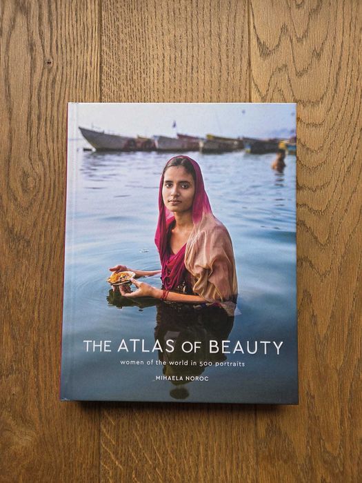 Album ze zdjęciami "The atlas of beauty" Mihaela Noroc