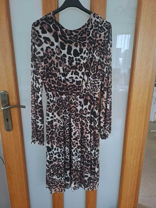 Elegancka sukienka panterka