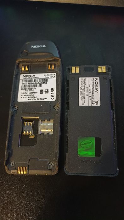 Nokia 6310i z futerałem