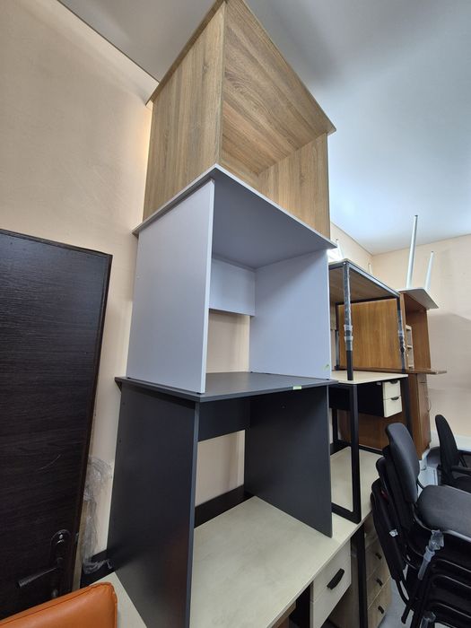 Столы  для офиса и дома