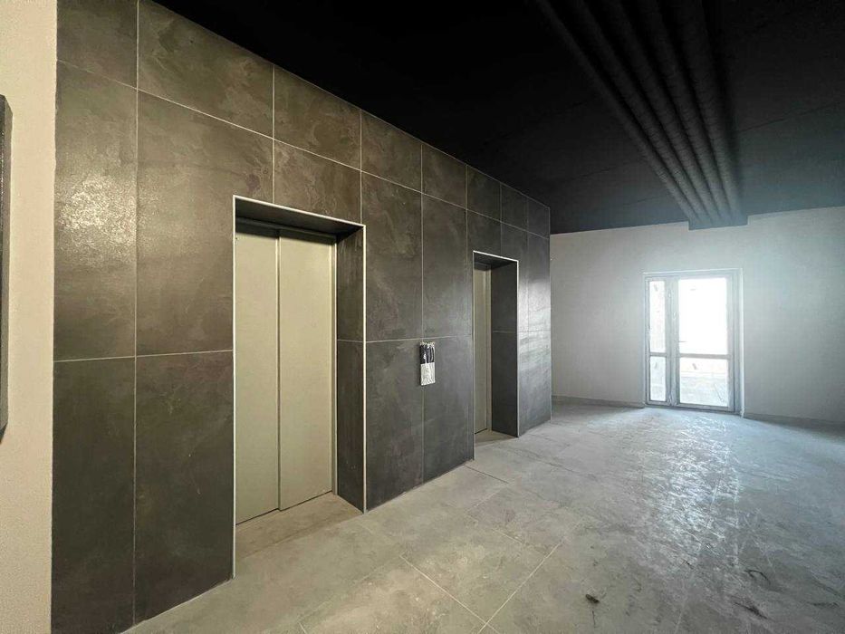 Продаж комерційного приміщення в Бізнес центрі Пікассо, 400м