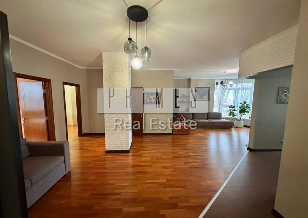 Оренда 3 кімнатної квартири 106 м2 вул. Князів Острозьких 46/2