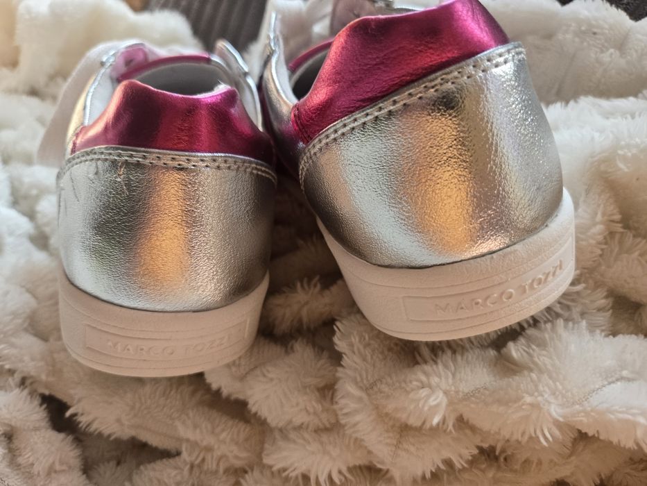 damskie sneakersy marki Marco Tozzi rozm.36
