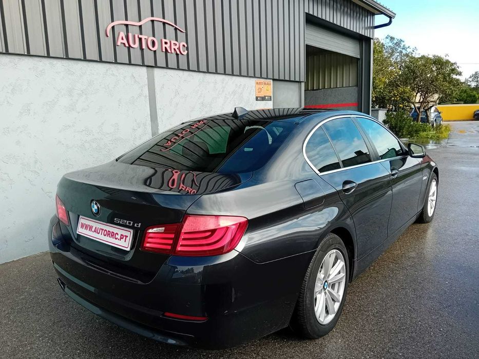 BMW 520 D c/auto - Nacional ( pequeno sinistro )