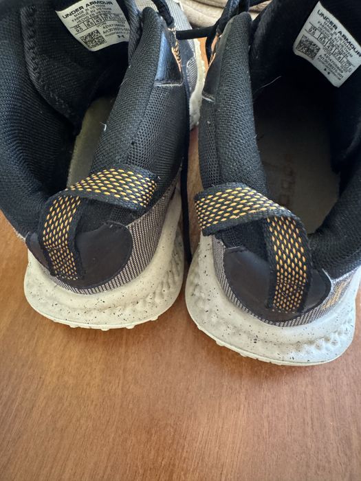 Ботінки кросівки Under Armour