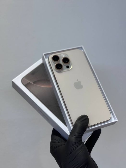 iPhone 16 Pro Max 256Gb. (Desert Titanium)