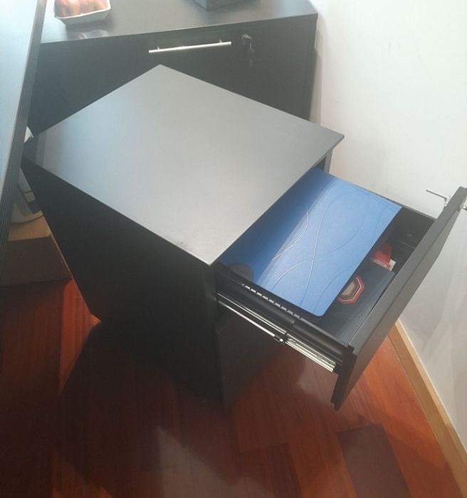 Conjunto de mobiliario de escritorio