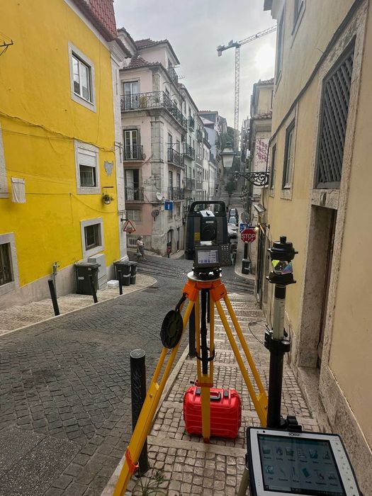 Levantamentos Topográficos e Arquitetônicos - Diretor e Fisc. de Obras