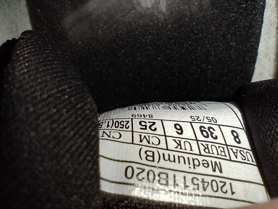 buty do biegania biegowe 39 Brooks Ghost 17 GTX idealny stan