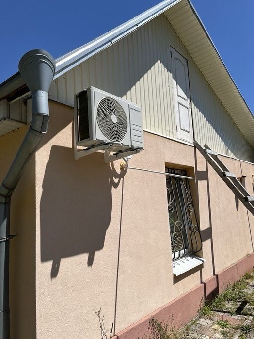 Продається будинок в центрі міста Самар