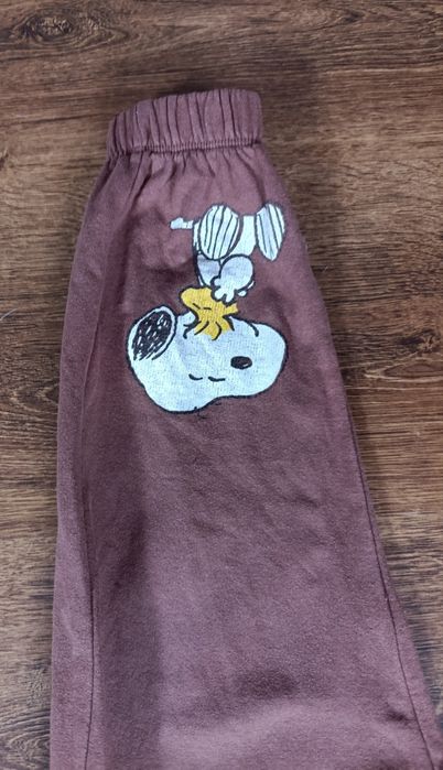 Komplet Lazy Dog peanuts r. 128 joggersy+ koszulka