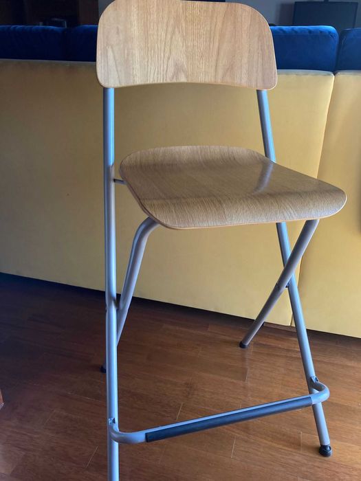 Cadeira de escritório, alta, dobrável (como NOVA)