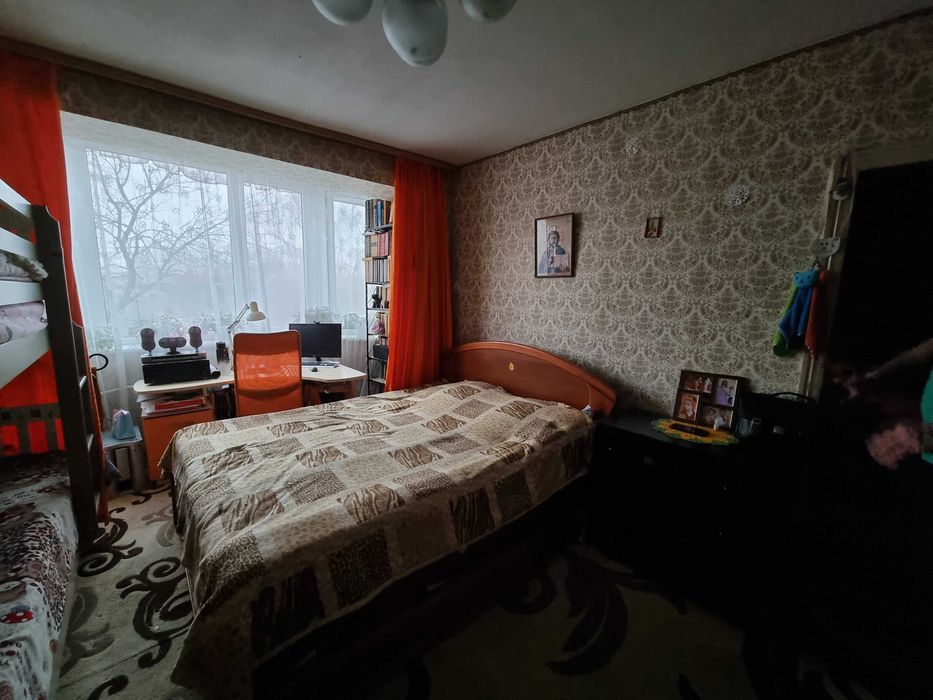1-кімнатна квартира неподалік від центру, вул. Кривалівська, 37