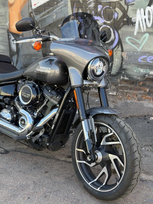 Мотоцикл Harley-Davidson Sport Glide 2021 рік