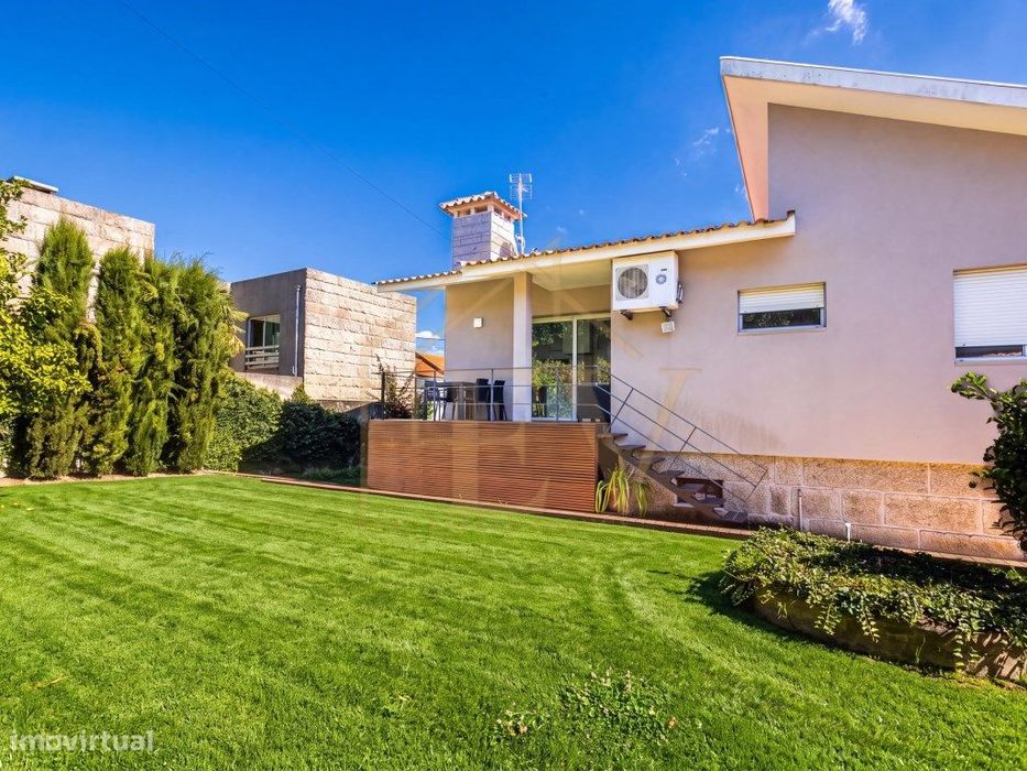 Moradia Individual T3 Renovada | Lordelo, Guimarães