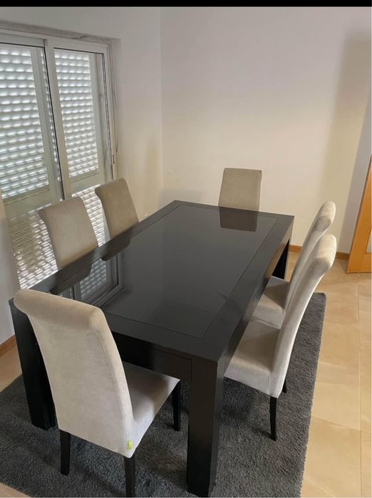 Mesa de Jantar extensiva 6 Lugares +6 cadeiras