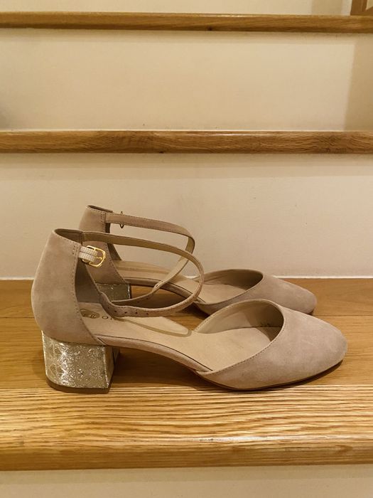 Buty czółenka Pier One