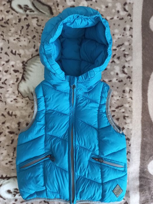 Жилет Zara boy 86р
